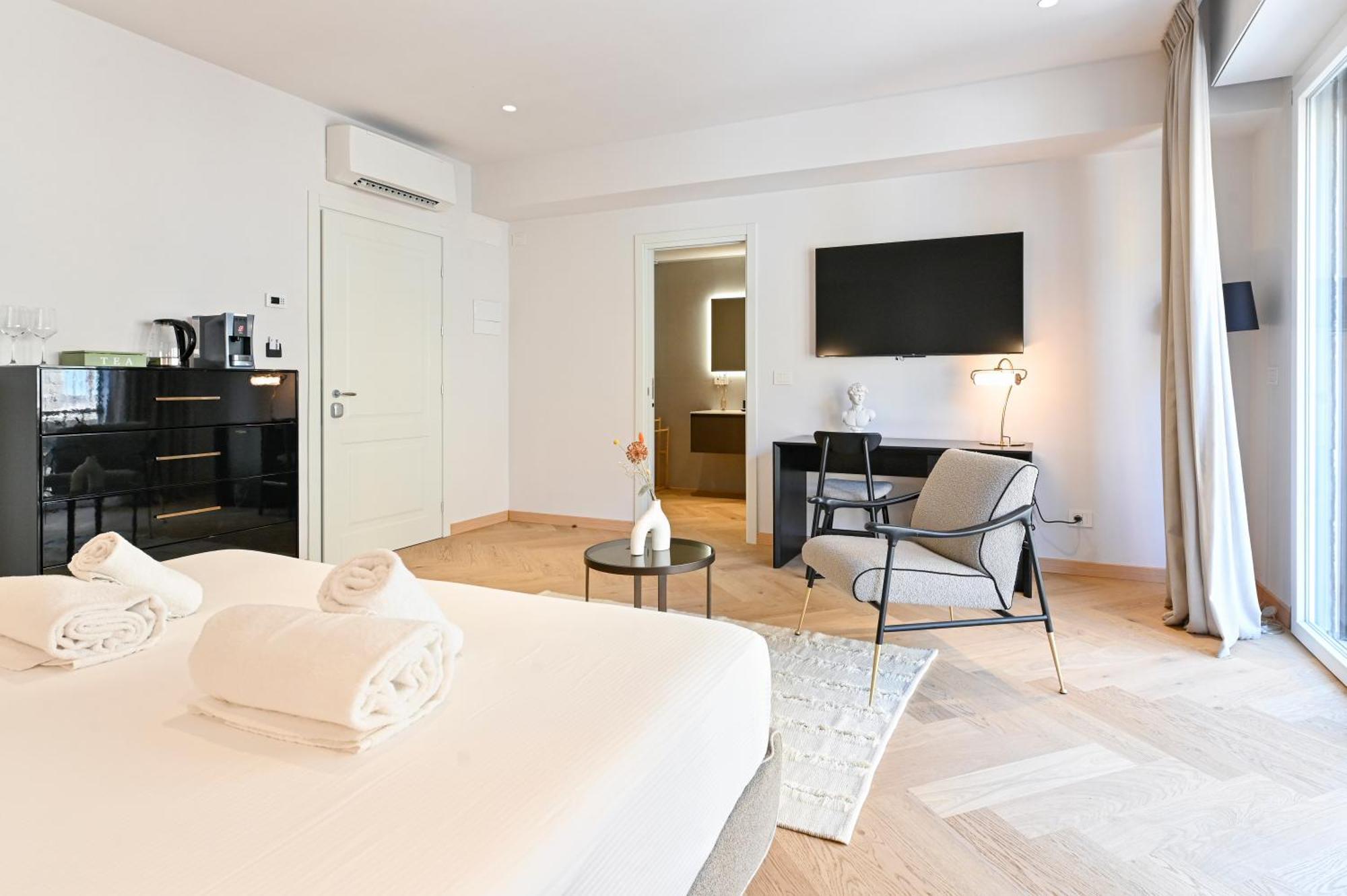 The Old Palace- Luxury Suites Signoria Florence Exterior photo